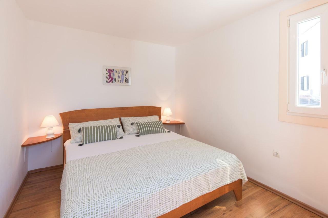 Ivona Apartament *